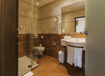 Unsere Zimmer sind mit schönen Badezimmern ausgestattet