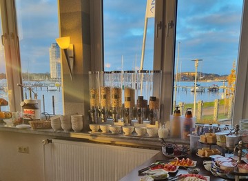Genießen Sie ein leckeres Frühstück für einen guten Start in den Tag!